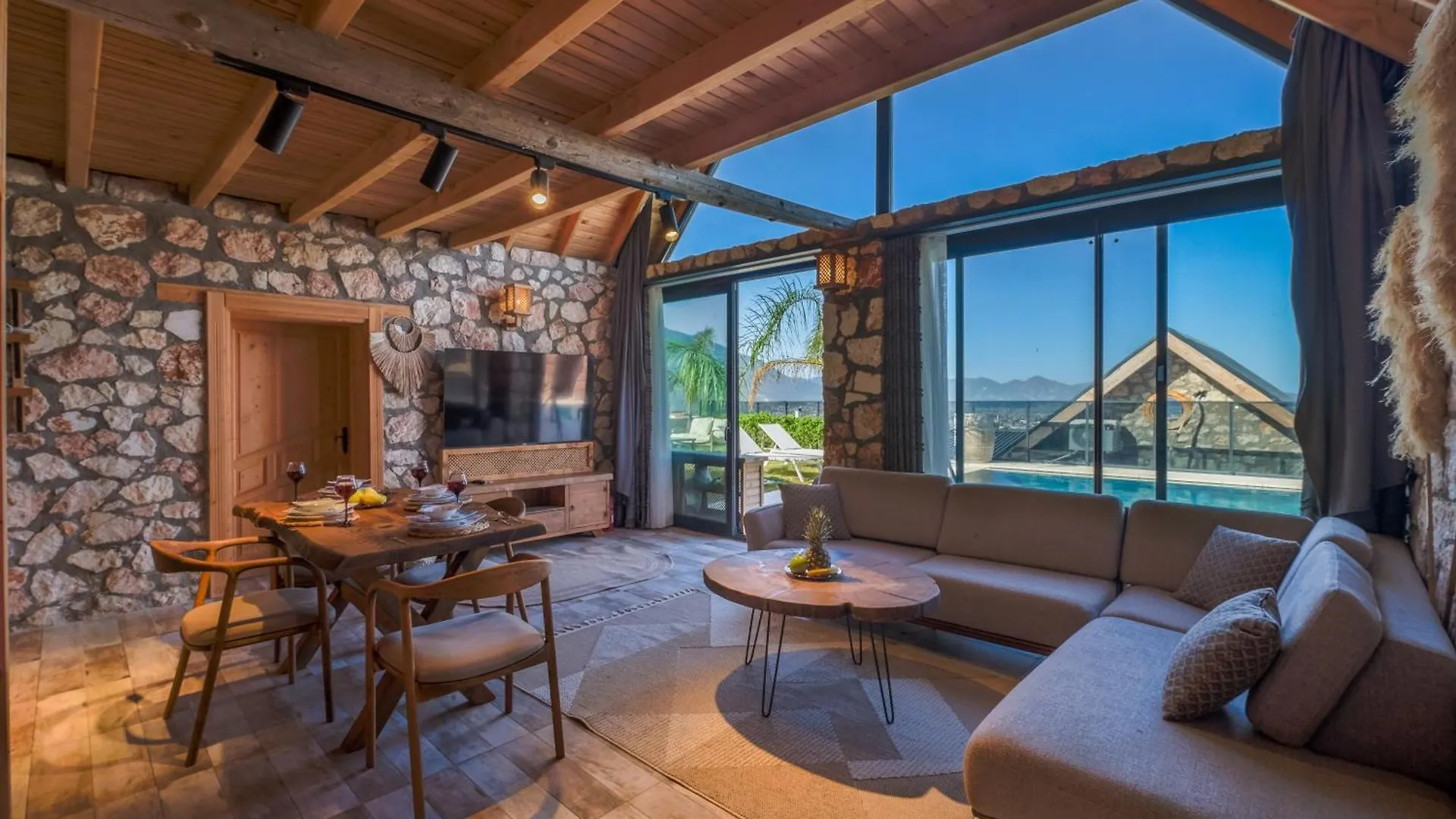 Villa Lueks Dinlenme Selale Kaydirak Havuzu Manzaralar Fethiye